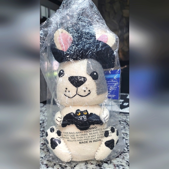 NWT in plastic Humane Society Halloween dog in witch hat. 13x5 inches - Picture 2 of 8